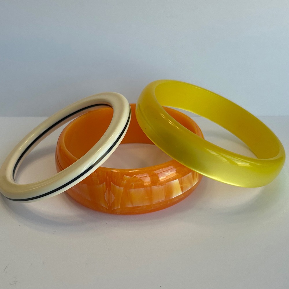 Vintage Bangle Bracelet Set 3 Piece Marbled Orange Yellow Cream Black